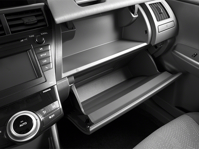 2014 Toyota Prius v Two