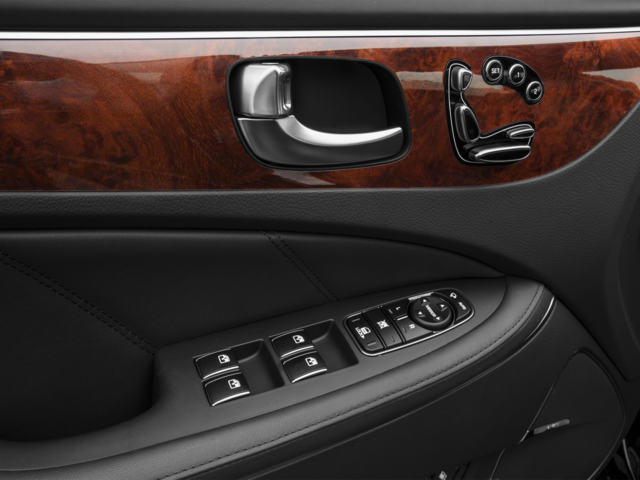 2016 Hyundai Equus Signature