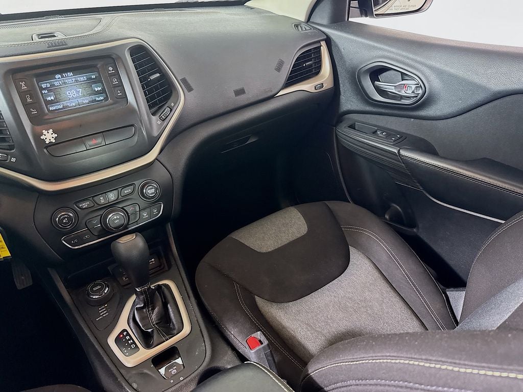 2017 Jeep Cherokee Altitude