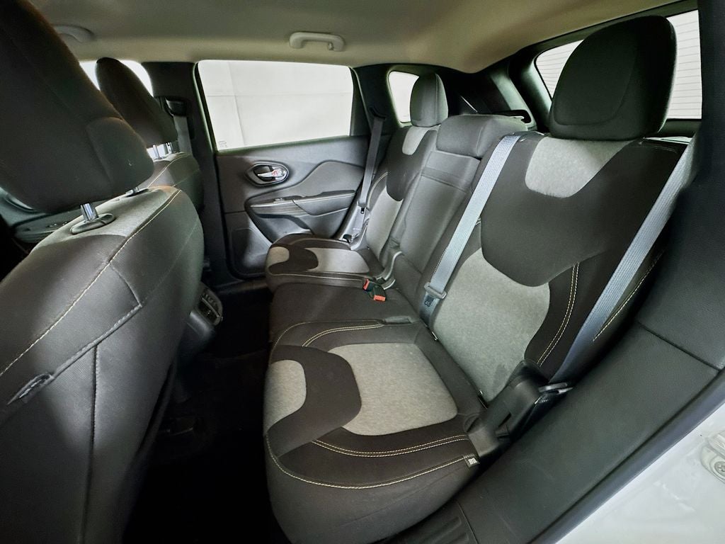 2017 Jeep Cherokee Altitude