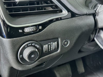 2023 Jeep Cherokee Altitude 4X4 Lux Elite Package