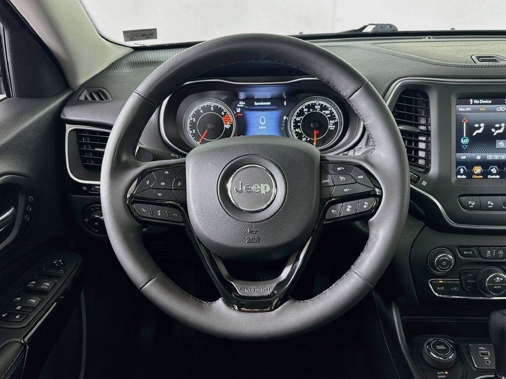 2023 Jeep Cherokee Altitude 4X4 Lux Elite Package