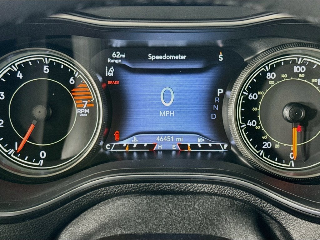 2023 Jeep Cherokee Altitude 4X4 Lux Elite Package