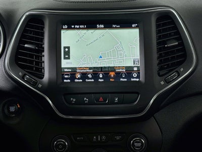 2023 Jeep Cherokee Altitude 4X4 Lux Elite Package