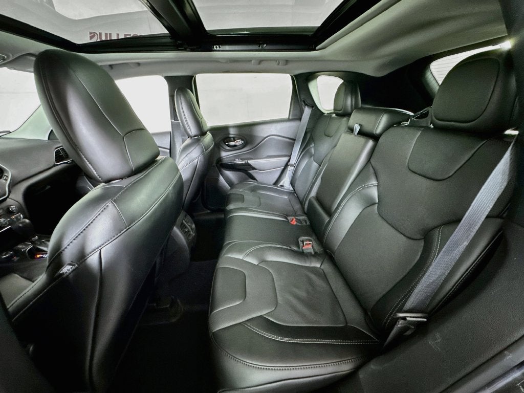 2023 Jeep Cherokee Altitude 4X4 Lux Elite Package