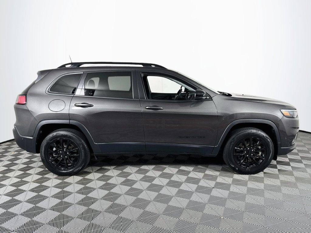 2023 Jeep Cherokee Altitude 4X4 Lux Elite Package