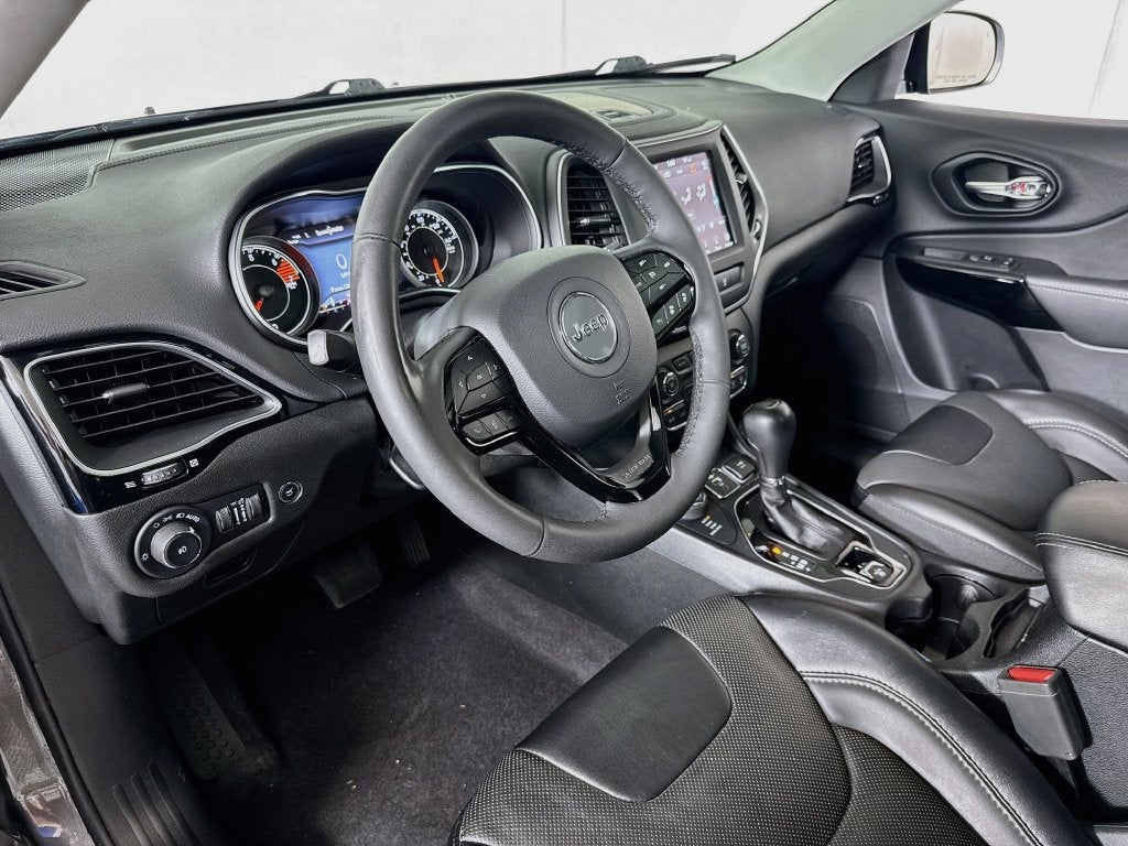 2023 Jeep Cherokee Altitude 4X4 Lux Elite Package