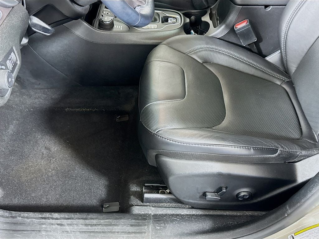 2021 Jeep Cherokee Latitude Luxury 4X4
