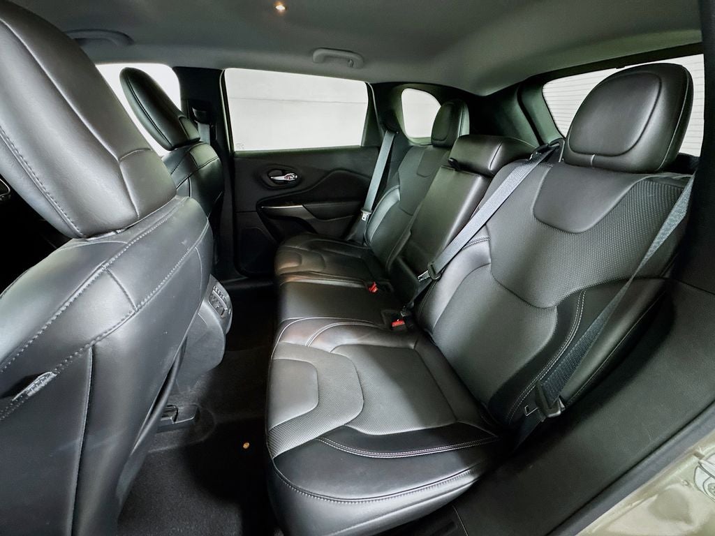 2021 Jeep Cherokee Latitude Luxury 4X4