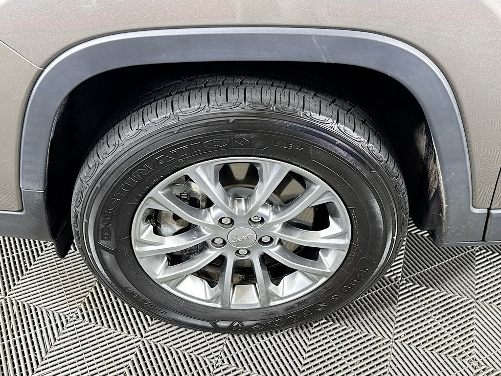 2021 Jeep Cherokee Latitude Luxury 4X4