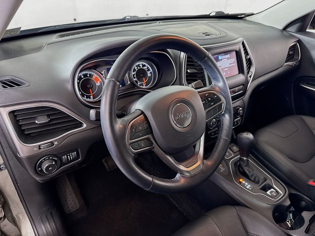 2021 Jeep Cherokee Latitude Luxury 4X4