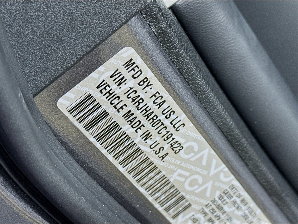 2026 Jeep Grand Cherokee Laredo