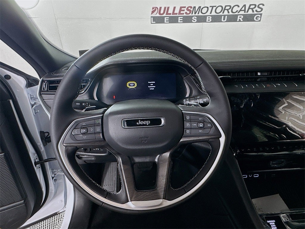 2026 Jeep Grand Cherokee Laredo