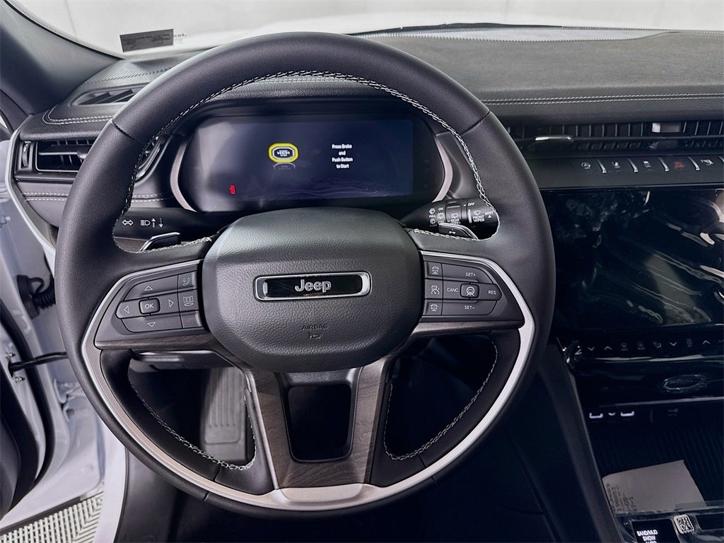 2026 Jeep Grand Cherokee Laredo