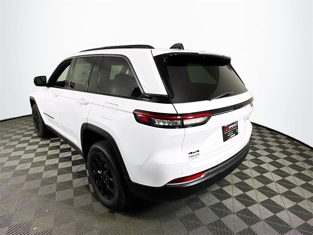 2026 Jeep Grand Cherokee Laredo