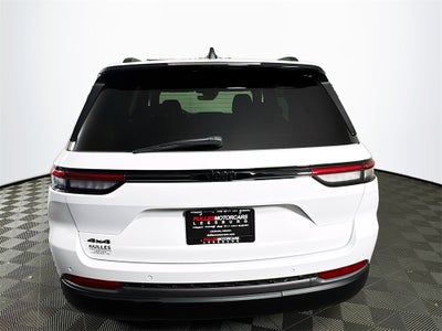 2026 Jeep Grand Cherokee Laredo