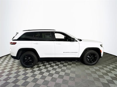 2026 Jeep Grand Cherokee Laredo