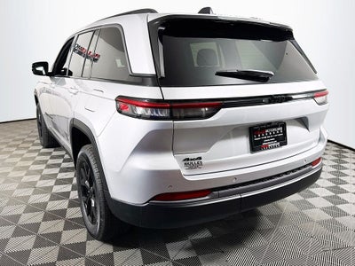 2026 Jeep Grand Cherokee Laredo