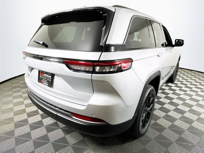 2026 Jeep Grand Cherokee Laredo