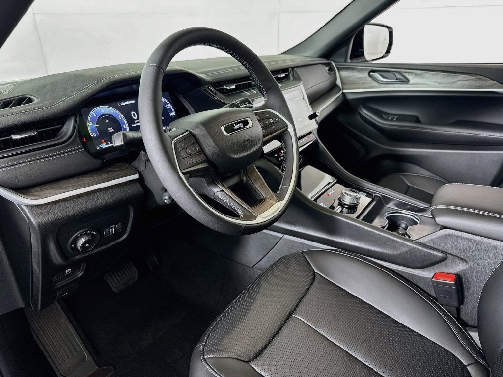 2027 Jeep Grand Cherokee Limited