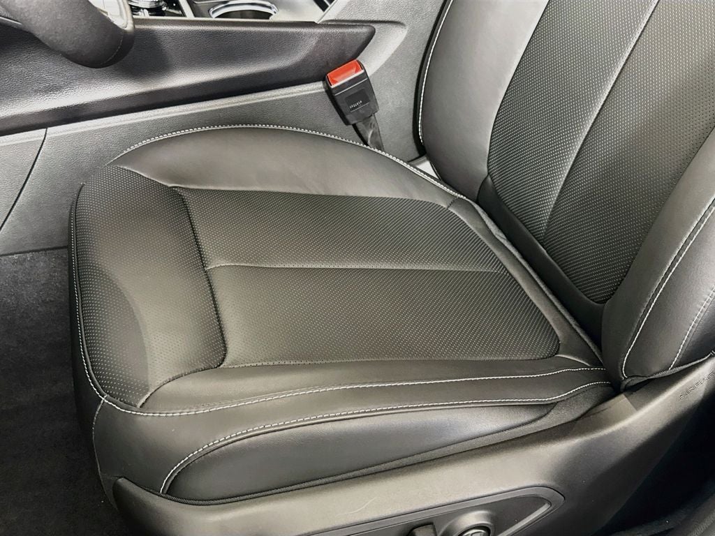 2027 Jeep Grand Cherokee Limited Reserve