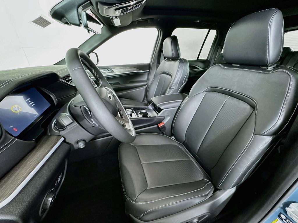 2027 Jeep Grand Cherokee Limited Reserve