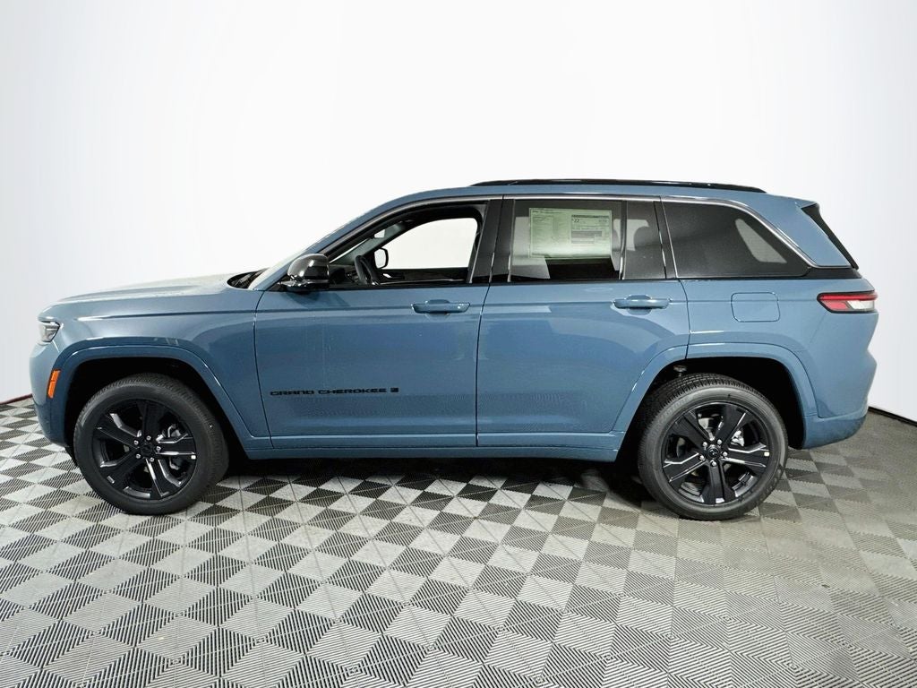 2027 Jeep Grand Cherokee Limited Reserve