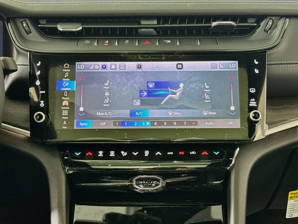 2027 Jeep Grand Cherokee Limited Reserve