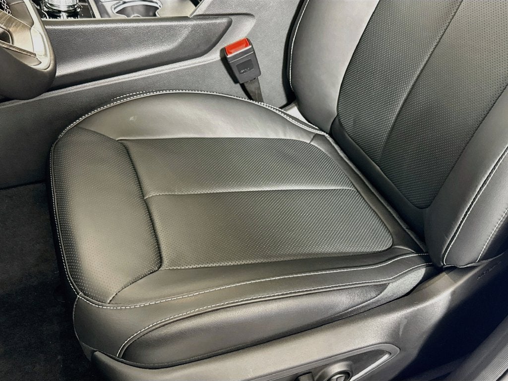2027 Jeep Grand Cherokee Limited Reserve