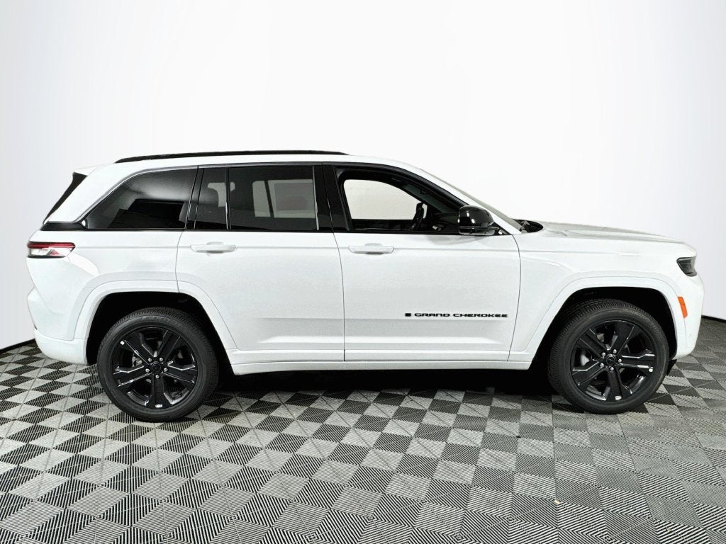 2027 Jeep Grand Cherokee Limited Reserve