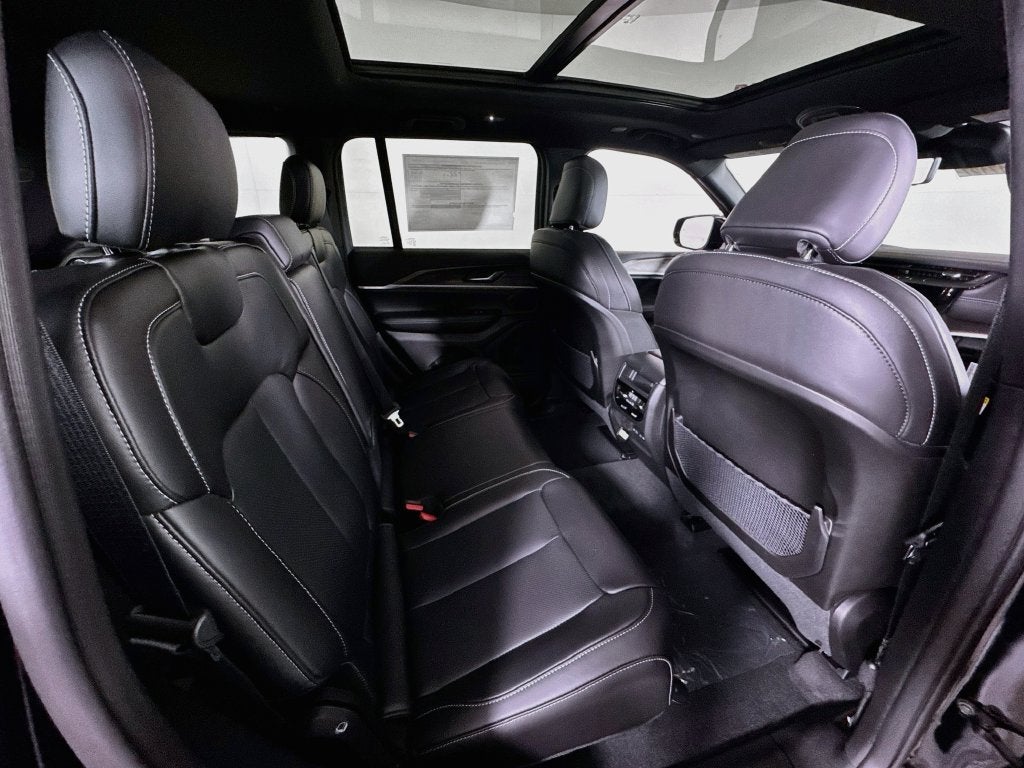 2027 Jeep Grand Cherokee Limited