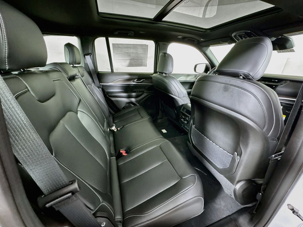 2027 Jeep Grand Cherokee Limited