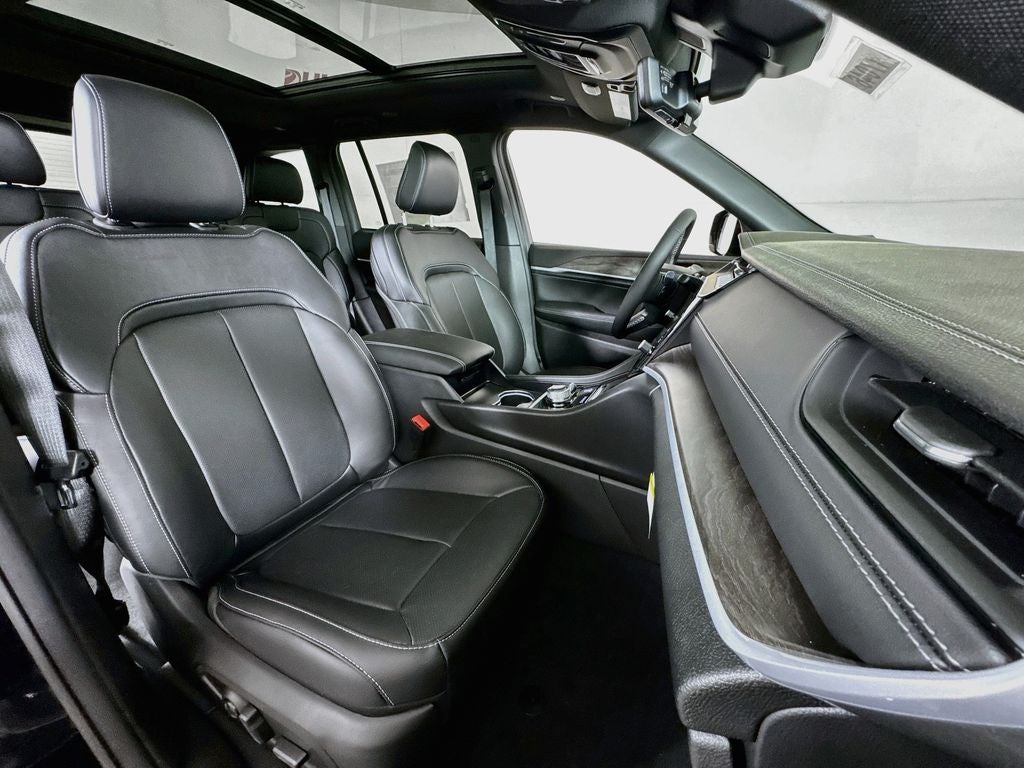 2026 Jeep Grand Cherokee Limited Reserve