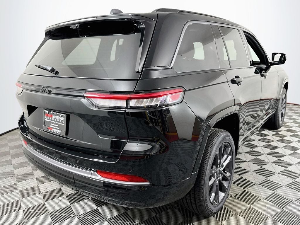2026 Jeep Grand Cherokee Limited Reserve
