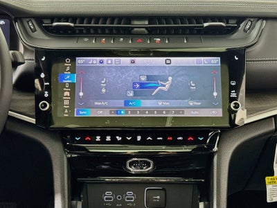 2027 Jeep Grand Cherokee Limited