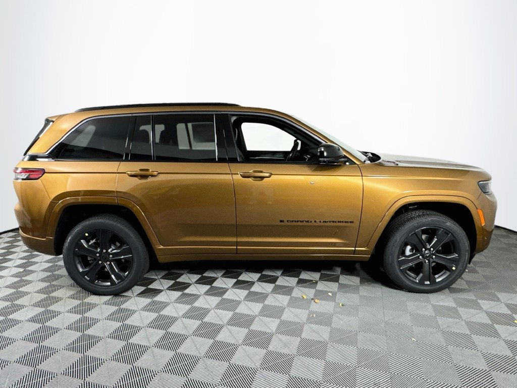 2027 Jeep Grand Cherokee Limited Reserve