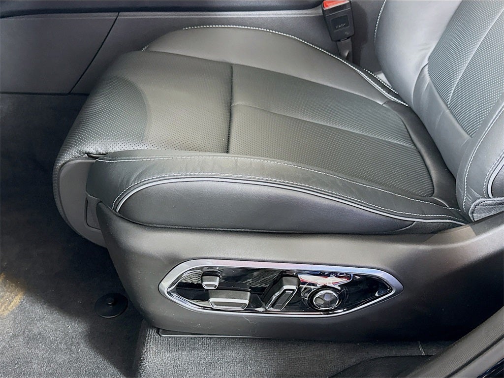 2025 Jeep Grand Cherokee Overland