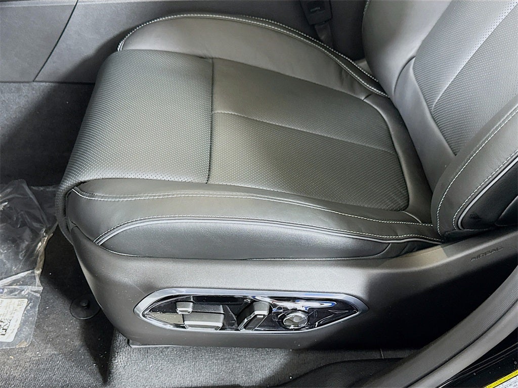 2025 Jeep Grand Cherokee Overland