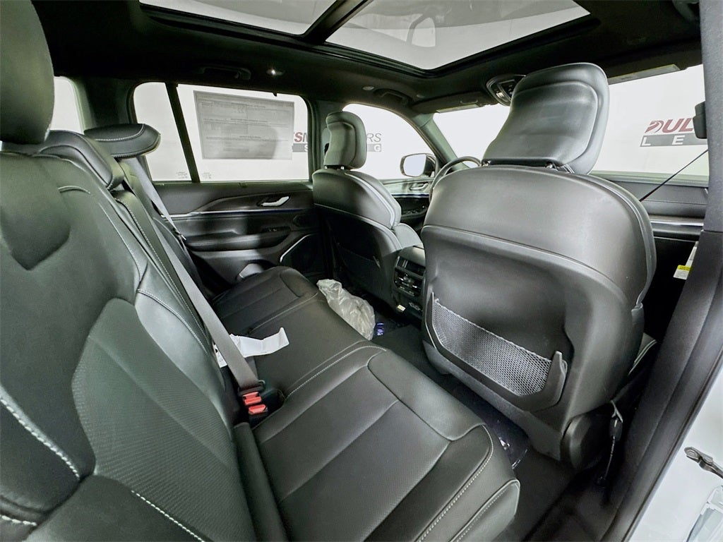 2025 Jeep Grand Cherokee Overland