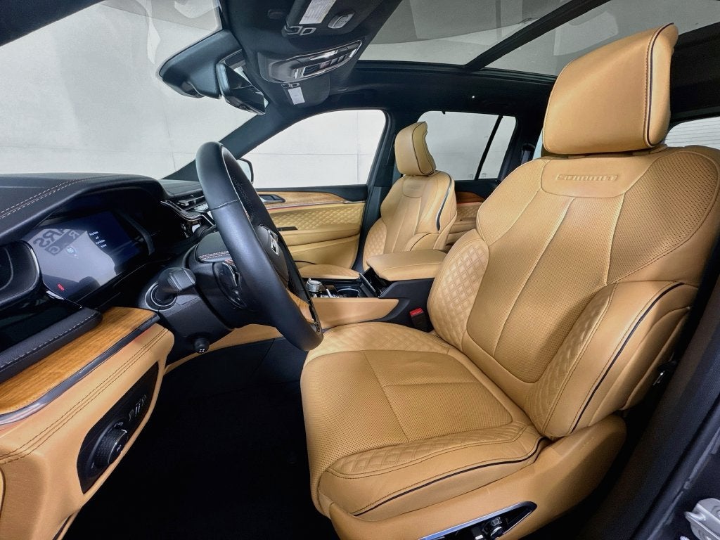 2025 Jeep Grand Cherokee Summit Reserve 4X4