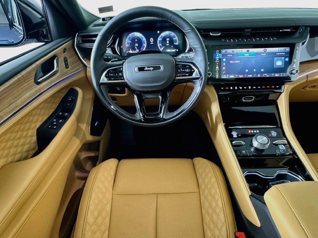 2027 Jeep Grand Cherokee Summit