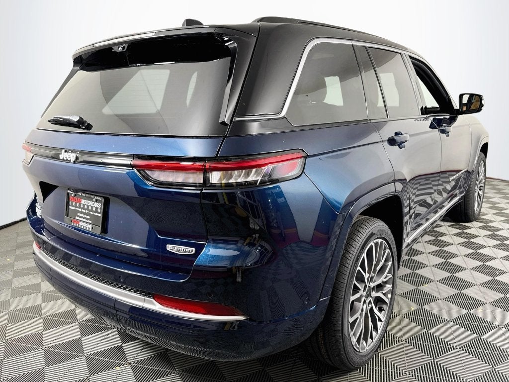2027 Jeep Grand Cherokee Summit