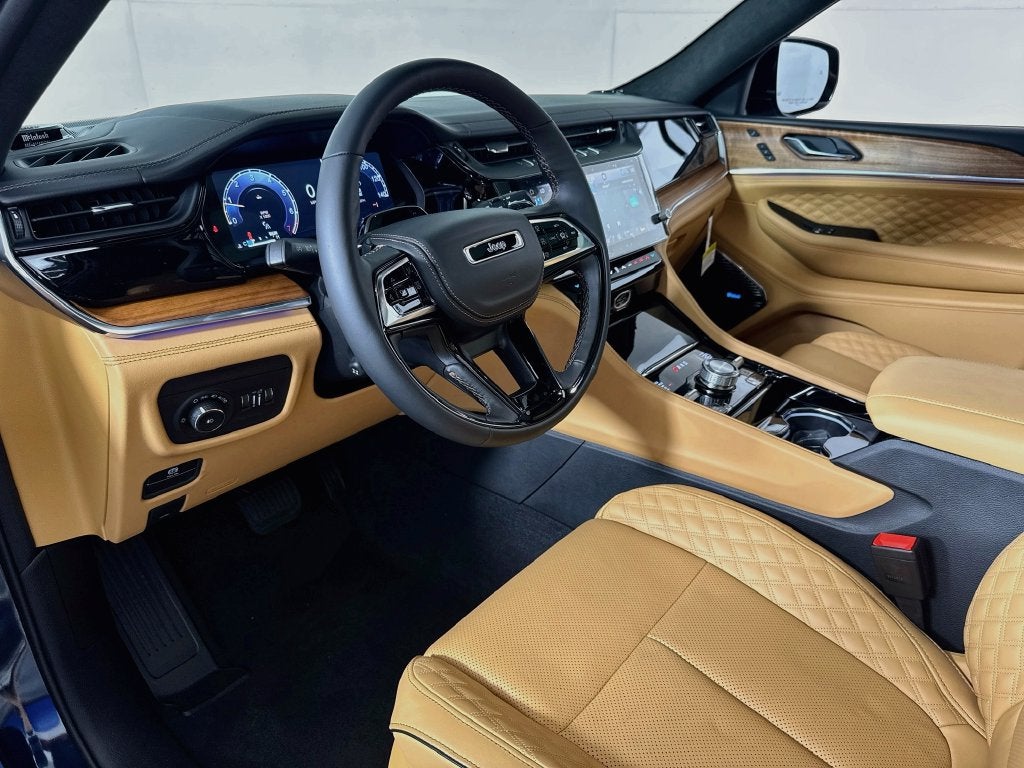 2027 Jeep Grand Cherokee Summit