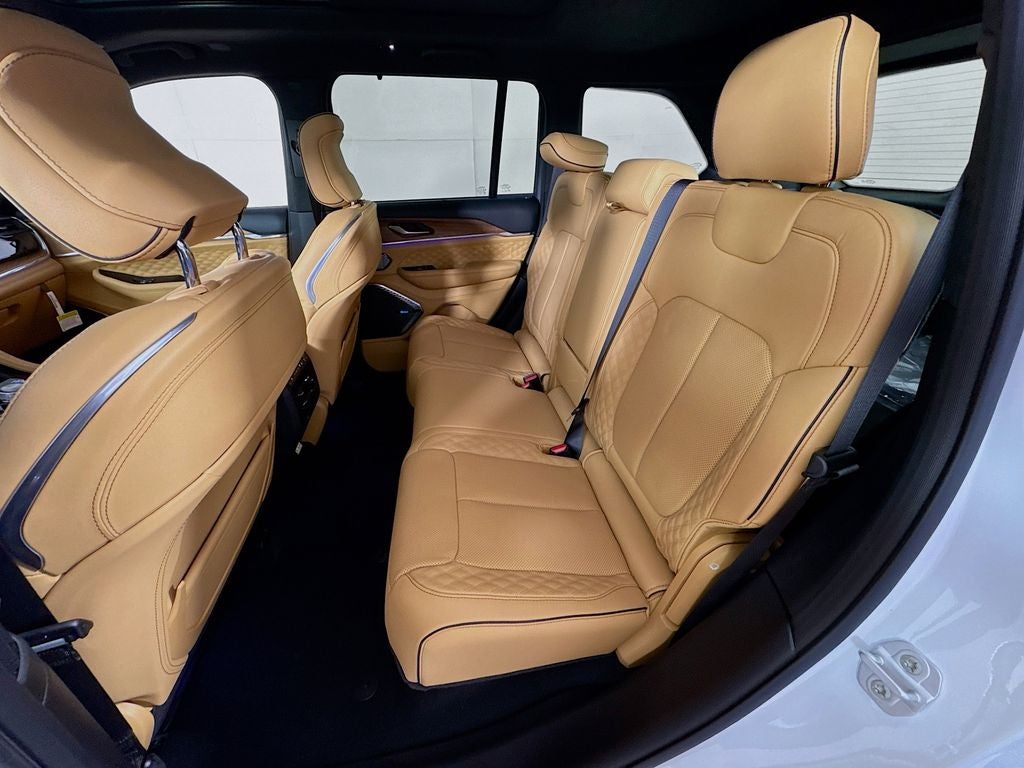 2026 Jeep Grand Cherokee Summit