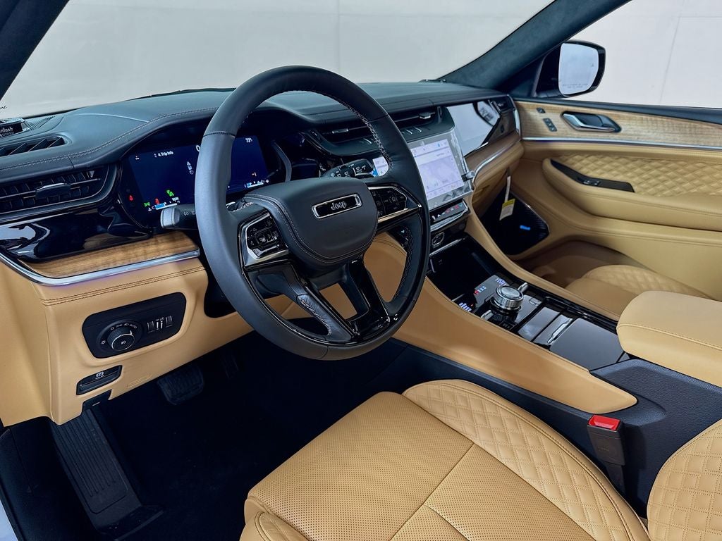 2026 Jeep Grand Cherokee Summit