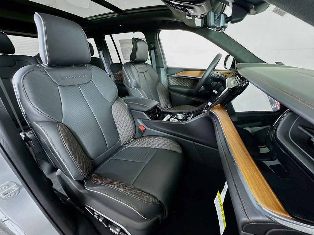 2026 Jeep Grand Cherokee Summit
