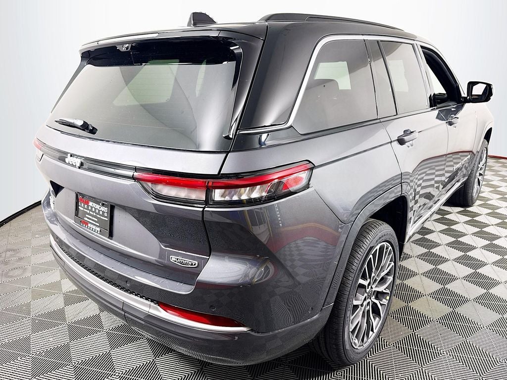 2026 Jeep Grand Cherokee Summit