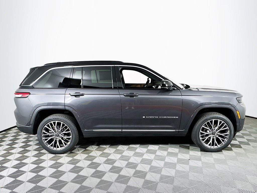 2026 Jeep Grand Cherokee Summit