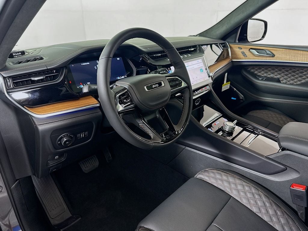 2026 Jeep Grand Cherokee Summit