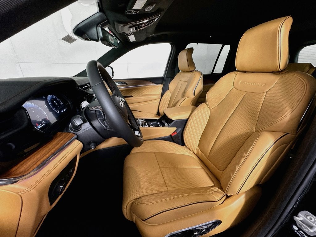 2027 Jeep Grand Cherokee Summit